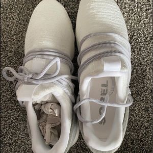 Sorel sneakers